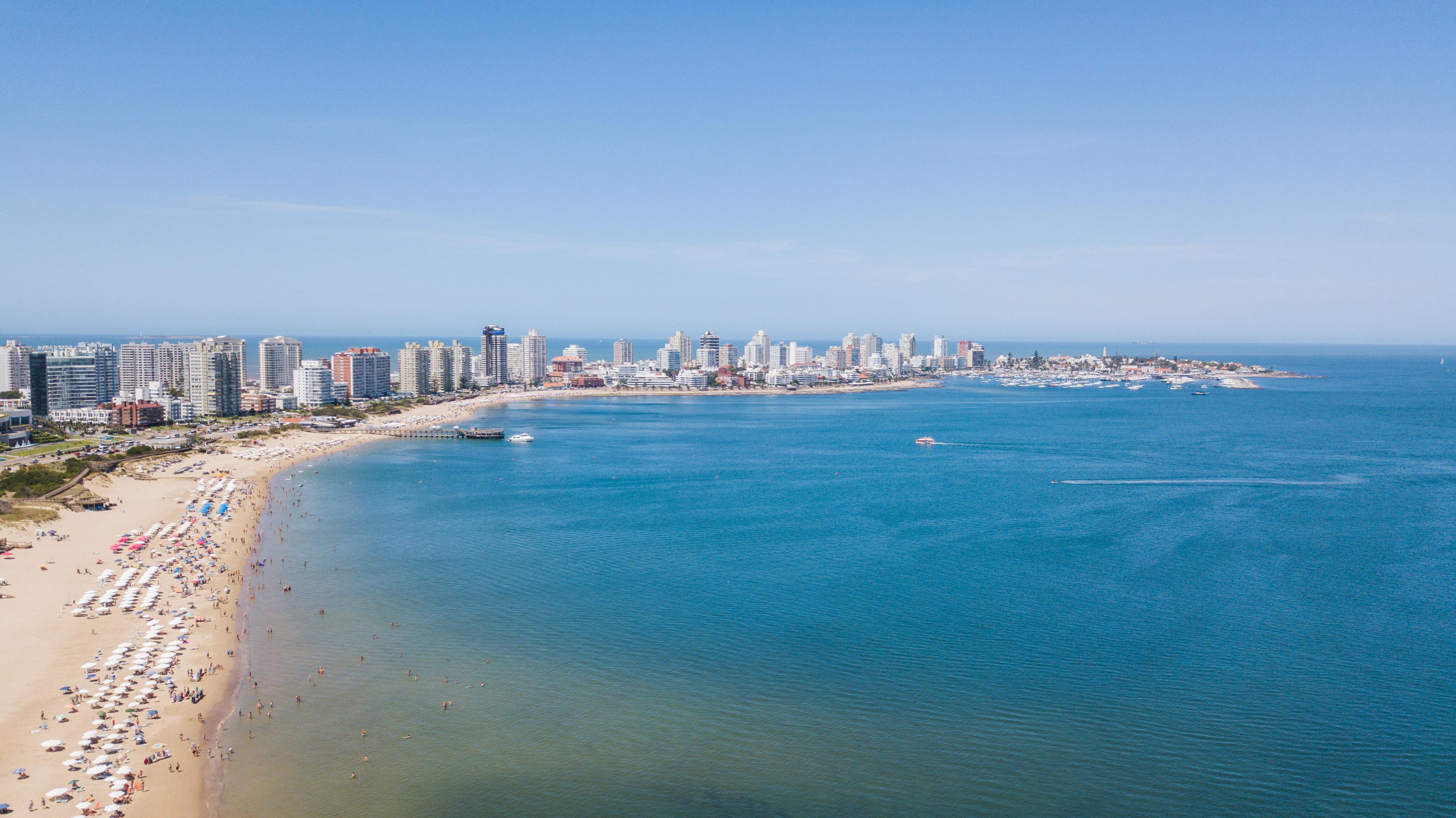 인조이 푼타 델 에스테 호텔 푼타델에스테 외부 사진 View of the city from the sea